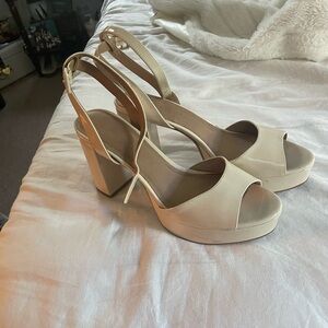 Chinese Laundry patten leather platform heels size 10